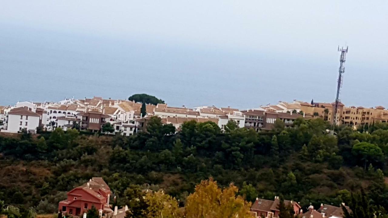 Excelente Habitacion En Bonita Y Tranquila Casa En Benalmadena Pueblo Leilighet Eksteriør bilde